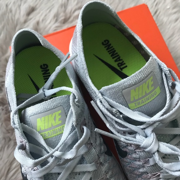 Nike Free TR Flyknit 2 - Picture 4 of 4